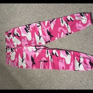 Camo pants , size M